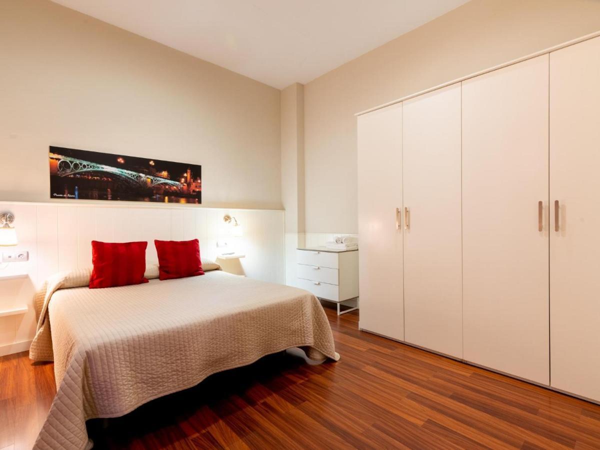 شقة Holi-Rent Lumbreras إشبيلية المظهر الخارجي الصورة
